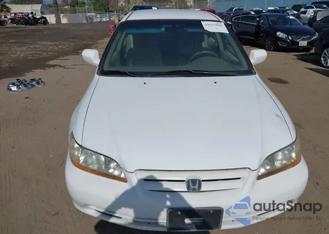 2002 Honda Accord 2.3 Lx из США, поврежденный, VIN 1HGCG56492A096029
